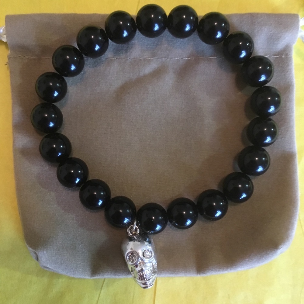 Stretch bracelet with skull charm 🎃💀